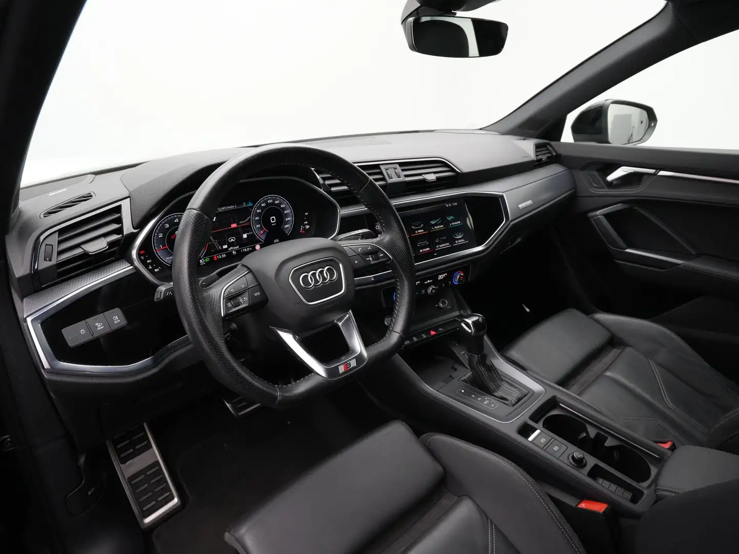 Audi Q3 Sportback 45 TFSI 245 pk S-tronic quattro S-Line | Schwarz - 2