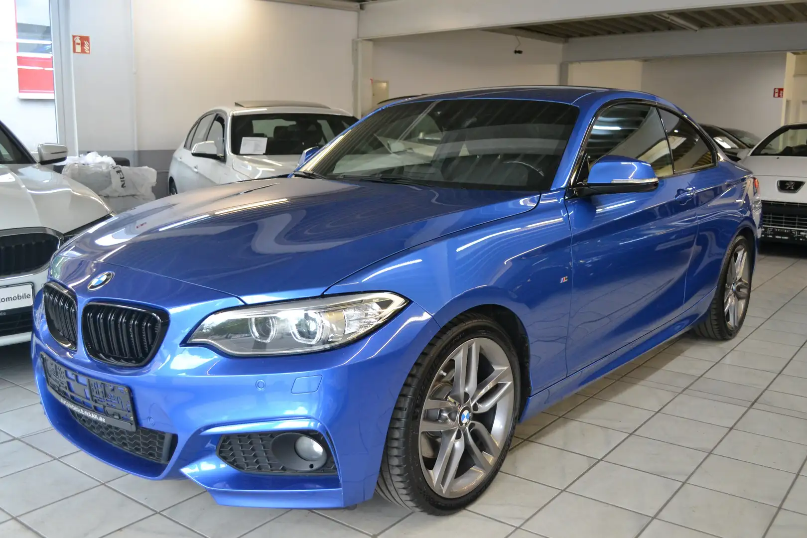 BMW 220 D Coupe M-SPORTPAKET *BI-XENON*HARMAN/KARDON*AL Blauw - 1