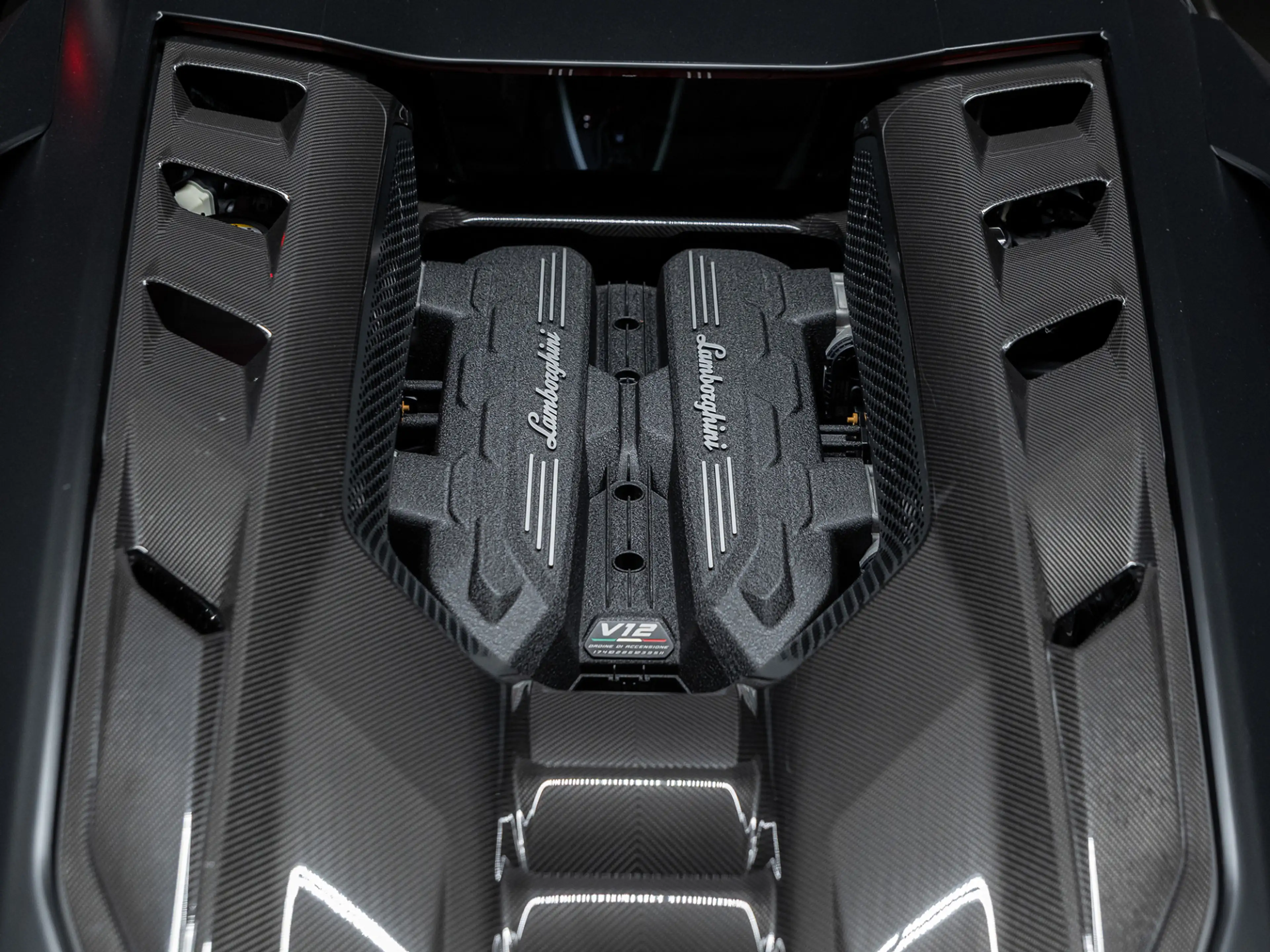 Lamborghini Revuelto Revuelto MY2025 — photo 8