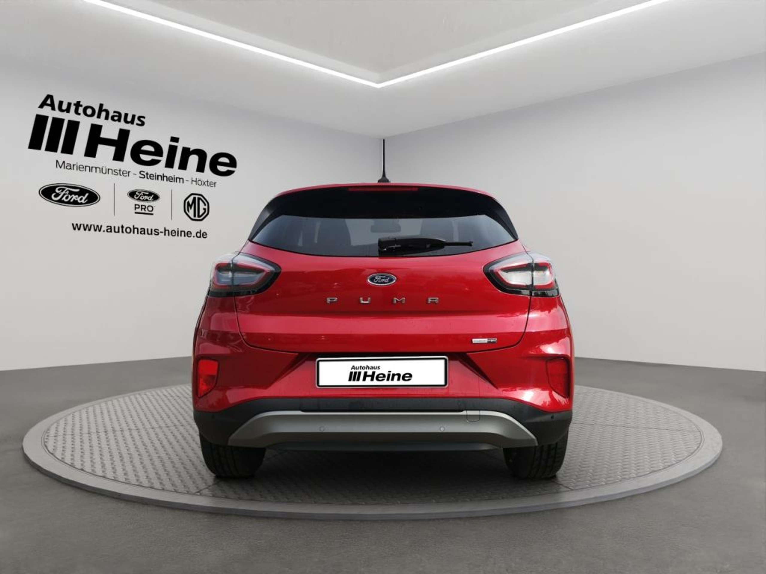 Fahrzeugabbildung Ford Puma 1.0 EcoBoost Hybrid Aut. TITANIUM - mit KI generiert/bearbeitet