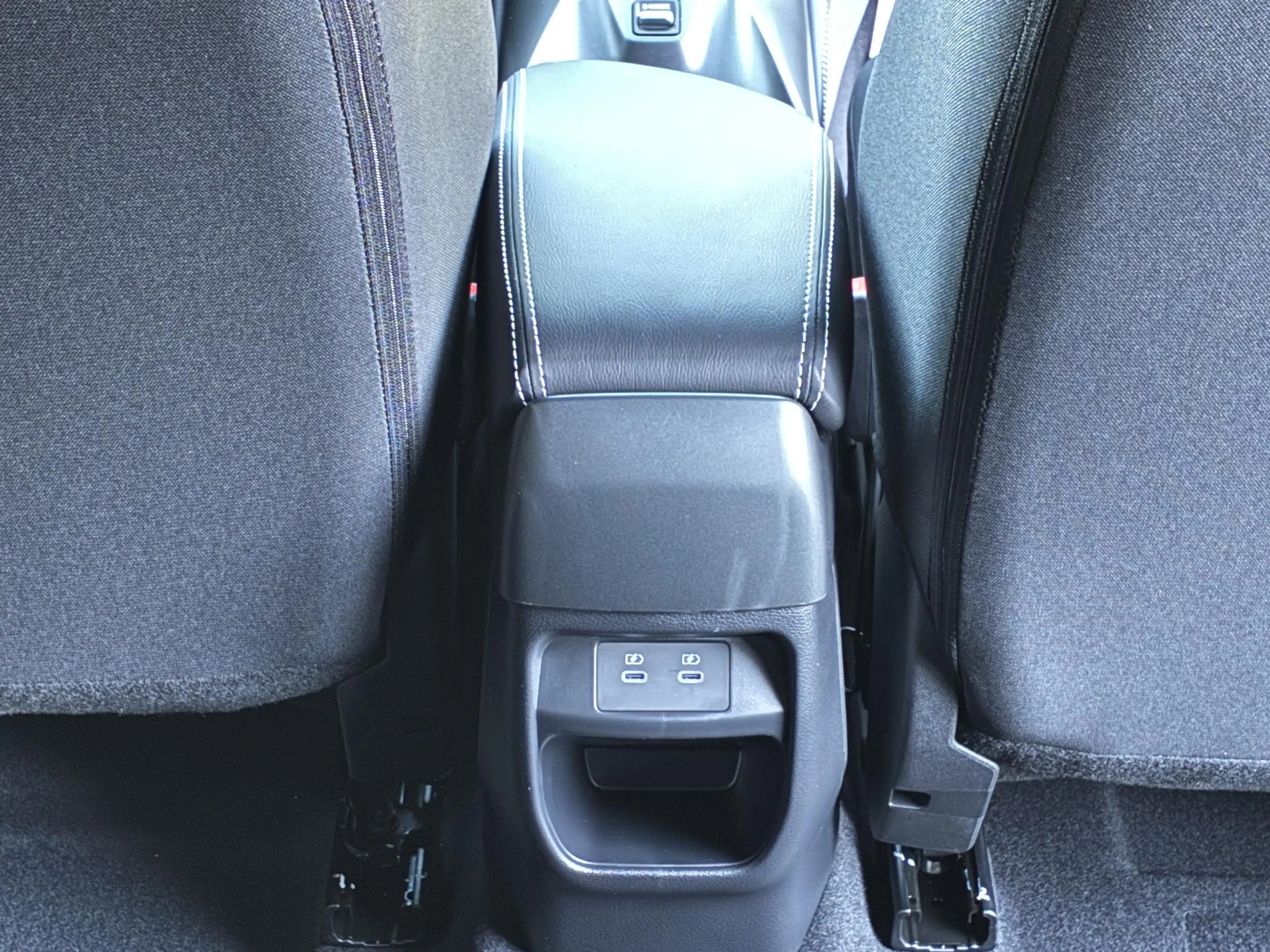 Nissan Juke 1.6 Hybrid N-Connecta NIEUW UIT VOORRAAD LEVERBAAR — photo 25