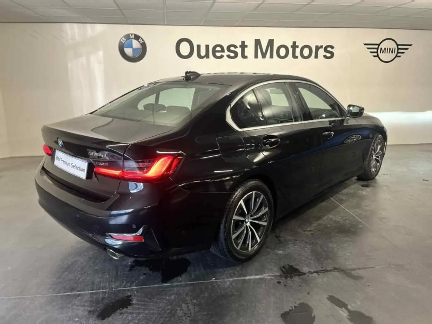 BMW 318 318dA MH 150ch Business Design Noir - 2