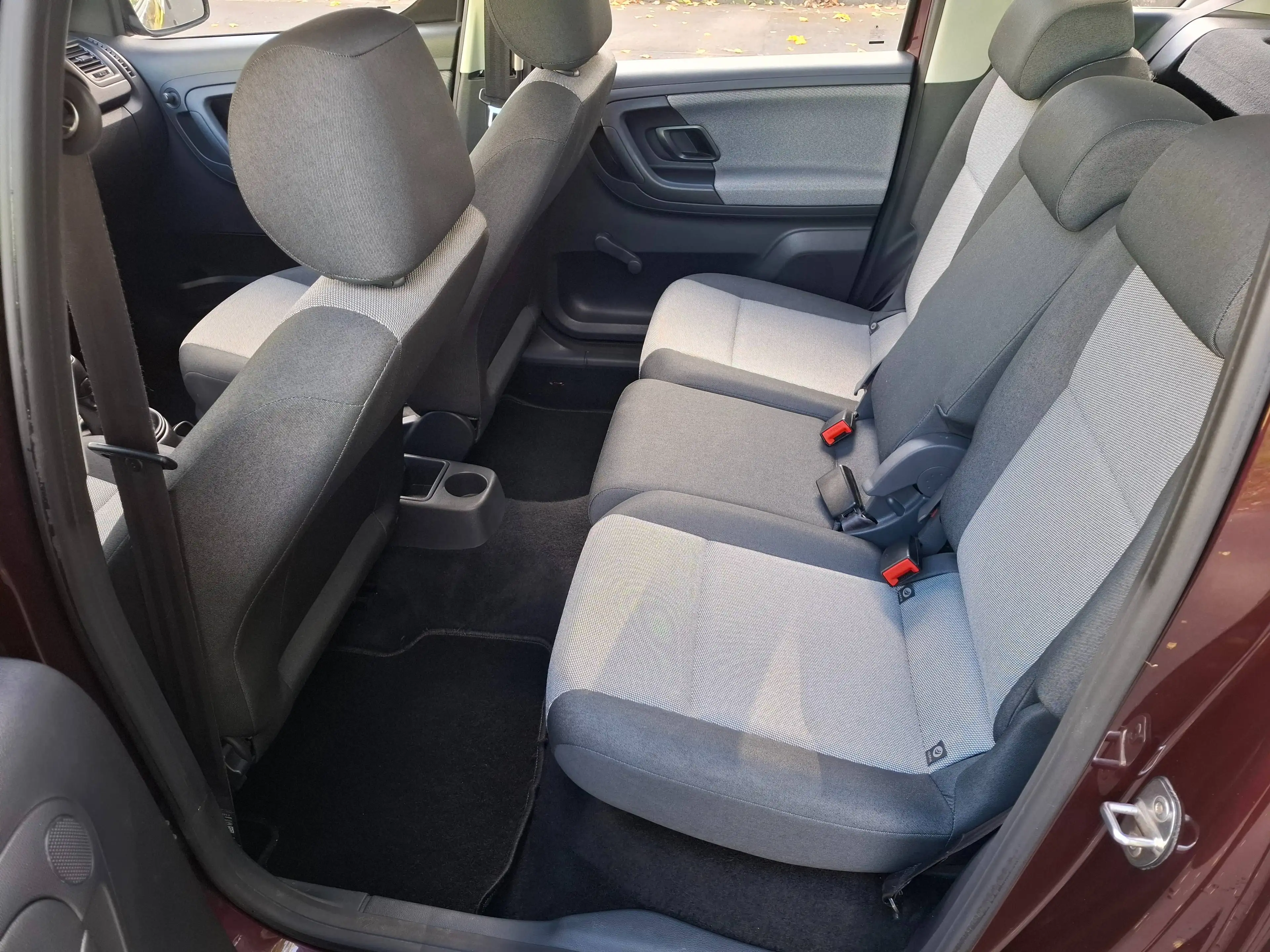 Skoda Roomster Active Plus Edition 1.2 TSI TÜV 08/2028 **Garantie** — photo 10