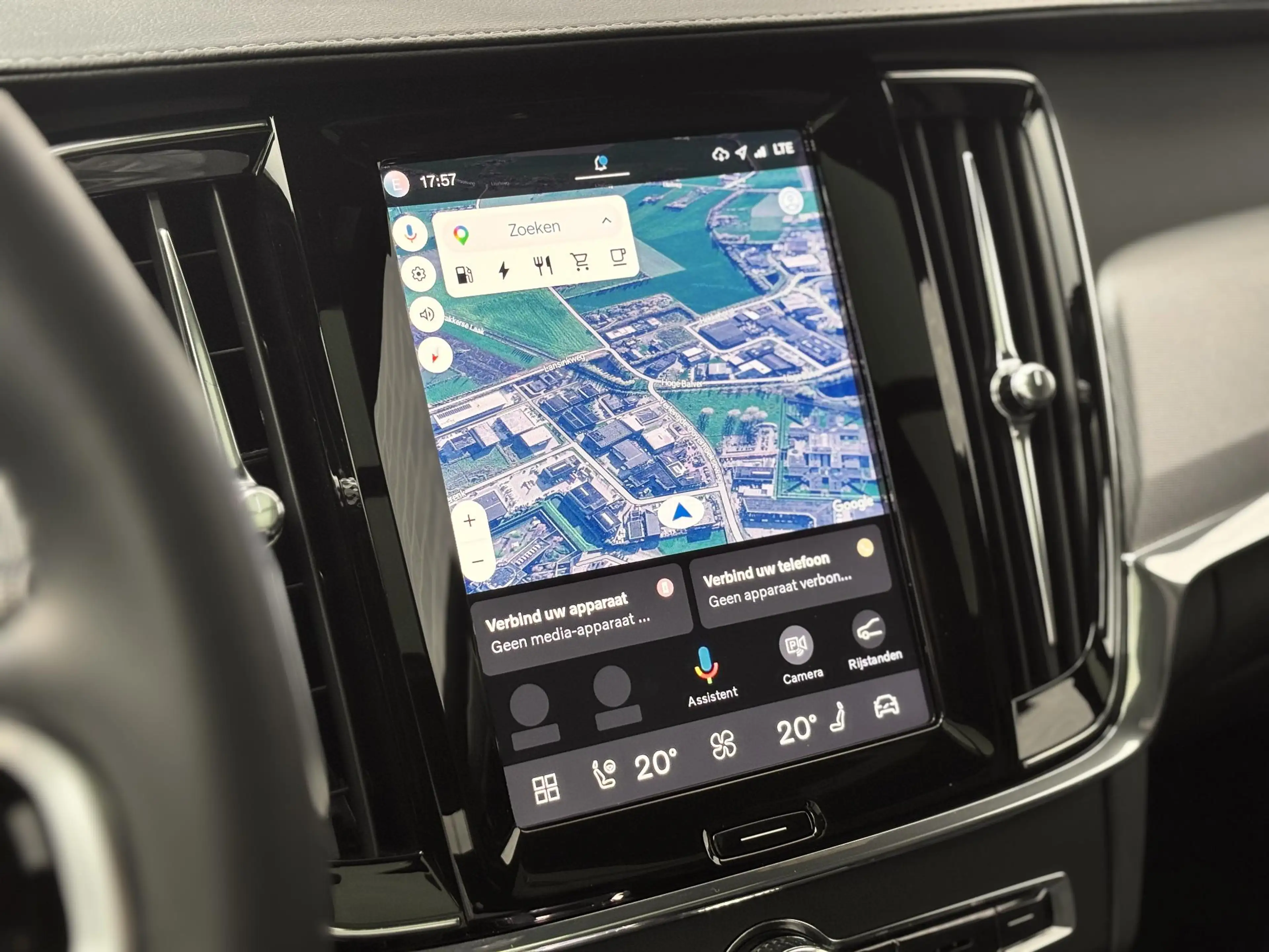 Volvo V90 2.0 T6 Plug-in Hybrid AWD Plus Dark | PHEV Long Ra — photo 14