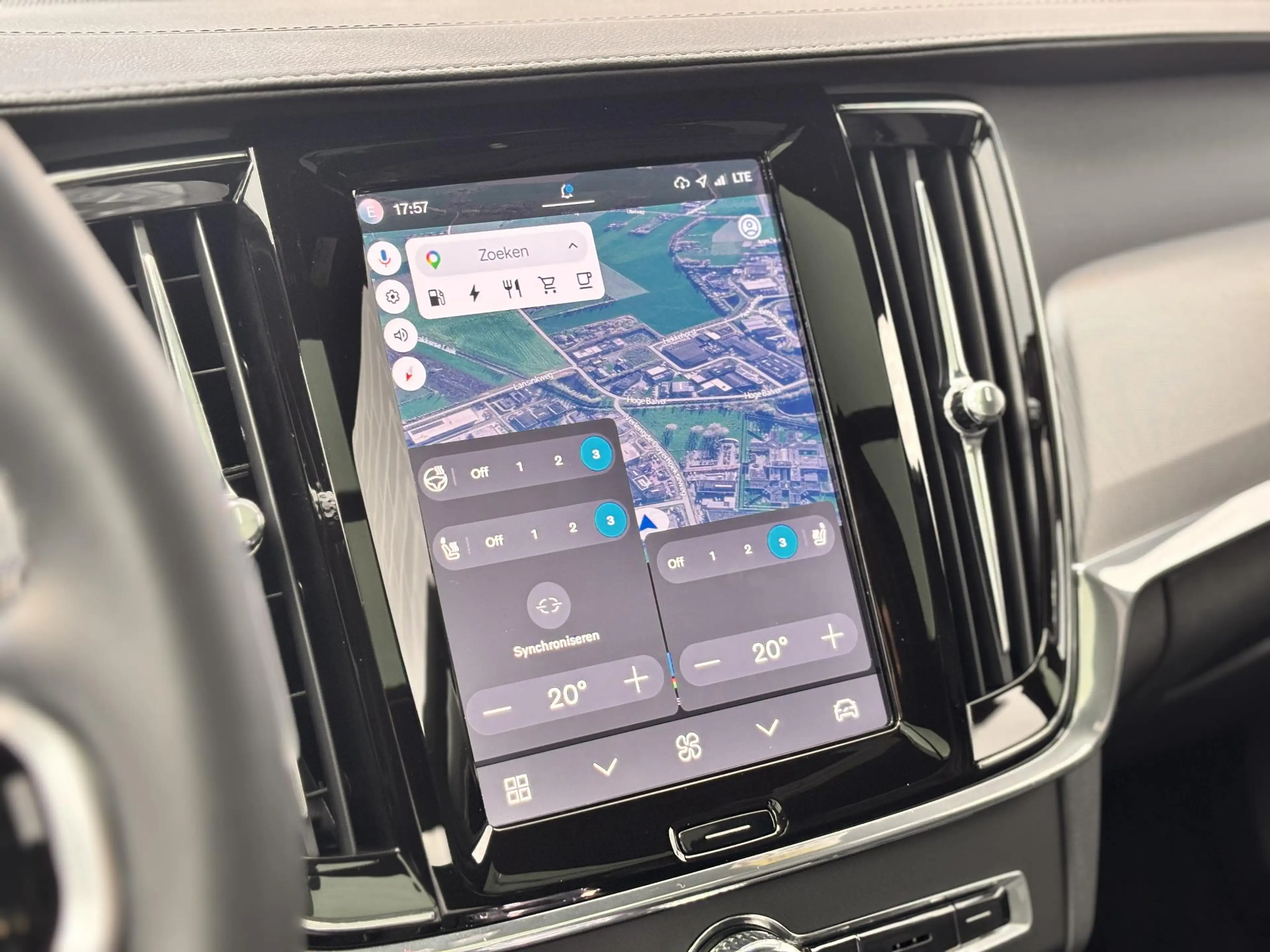 Volvo V90 2.0 T6 Plug-in Hybrid AWD Plus Dark | PHEV Long Ra — photo 15