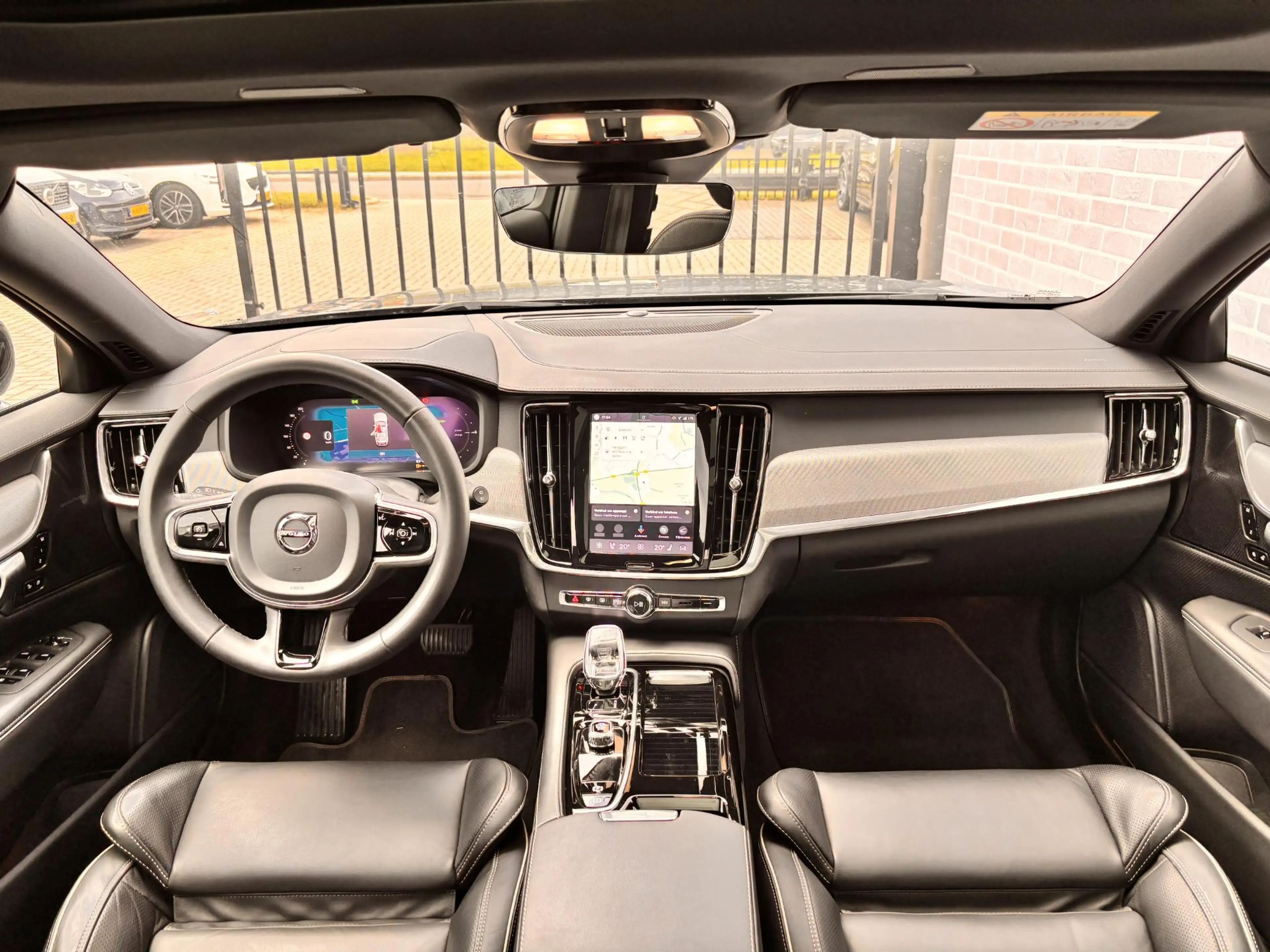 Volvo V90 2.0 T6 Plug-in Hybrid AWD Plus Dark | PHEV Long Ra — photo 6