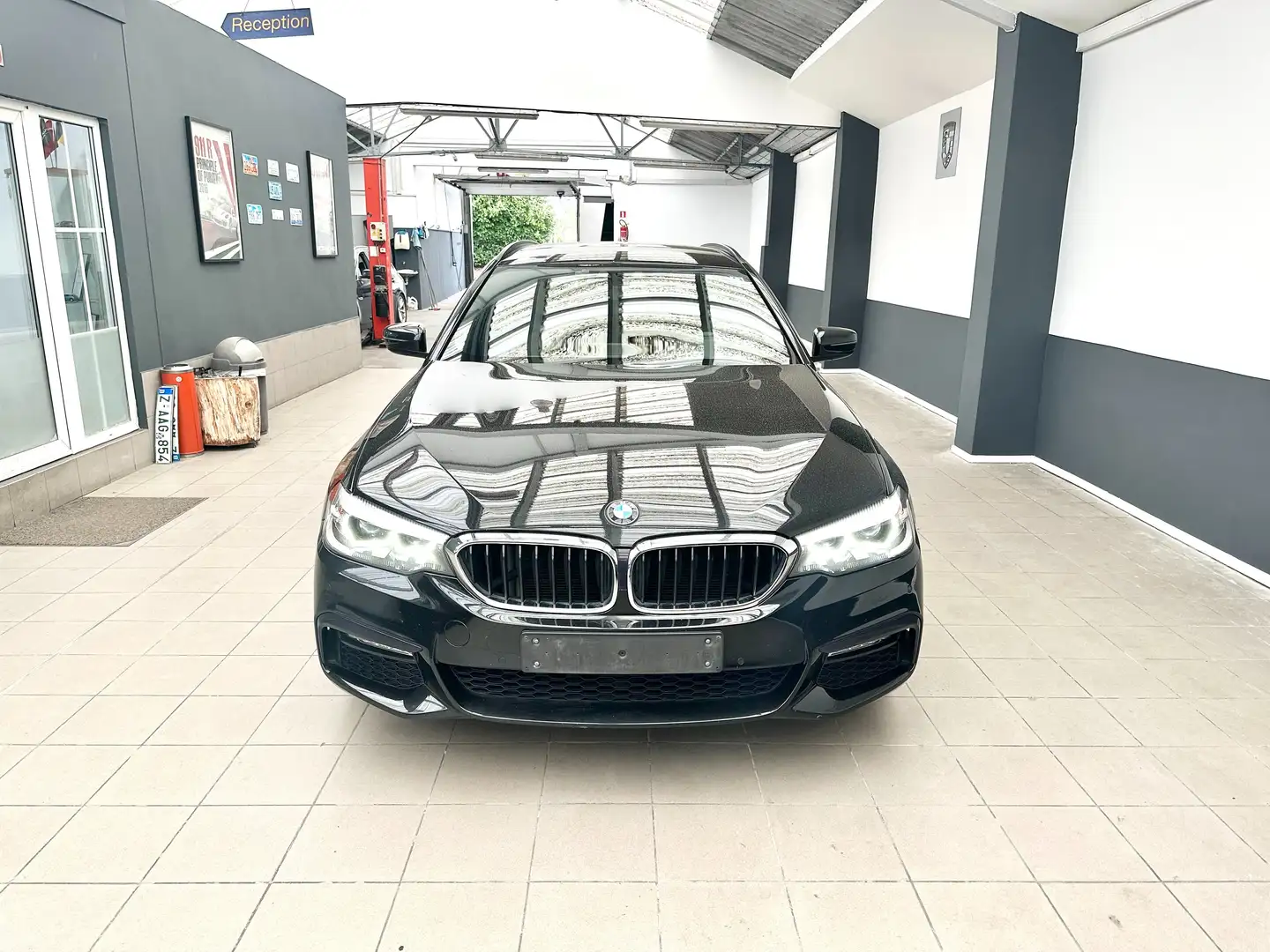 BMW 520 dA Touring Pack- M "203.000Km" Carnet BMW EURO 6b Nero - 1