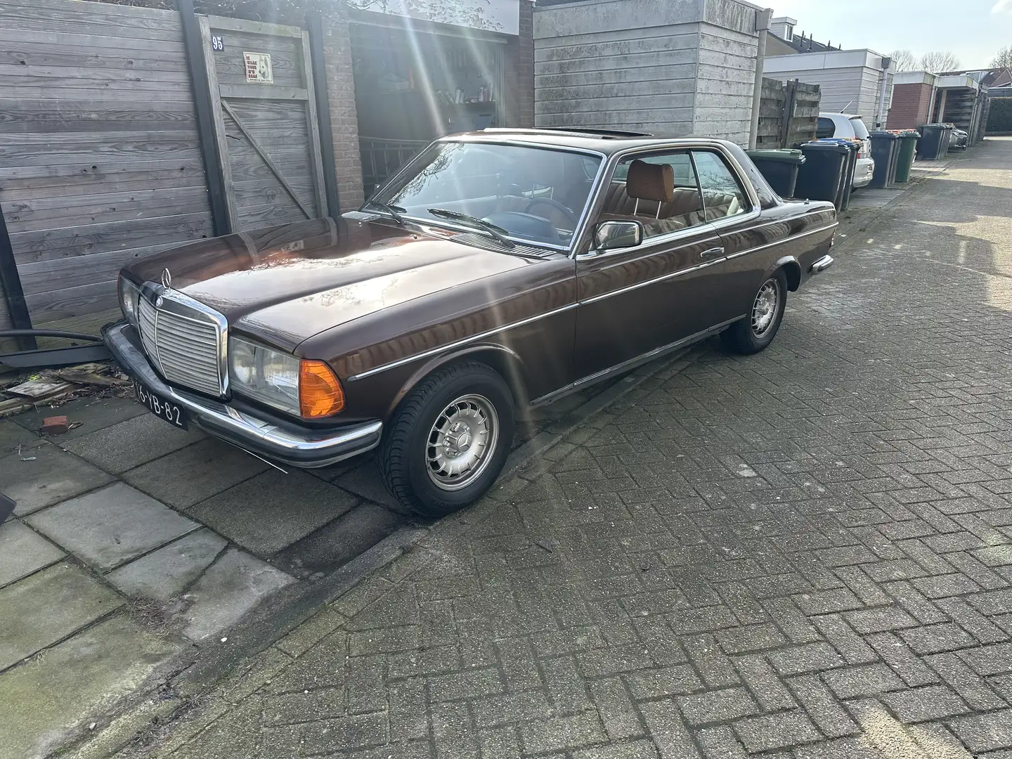 Mercedes-Benz CE 280 Coupe Lpg Braun - 1