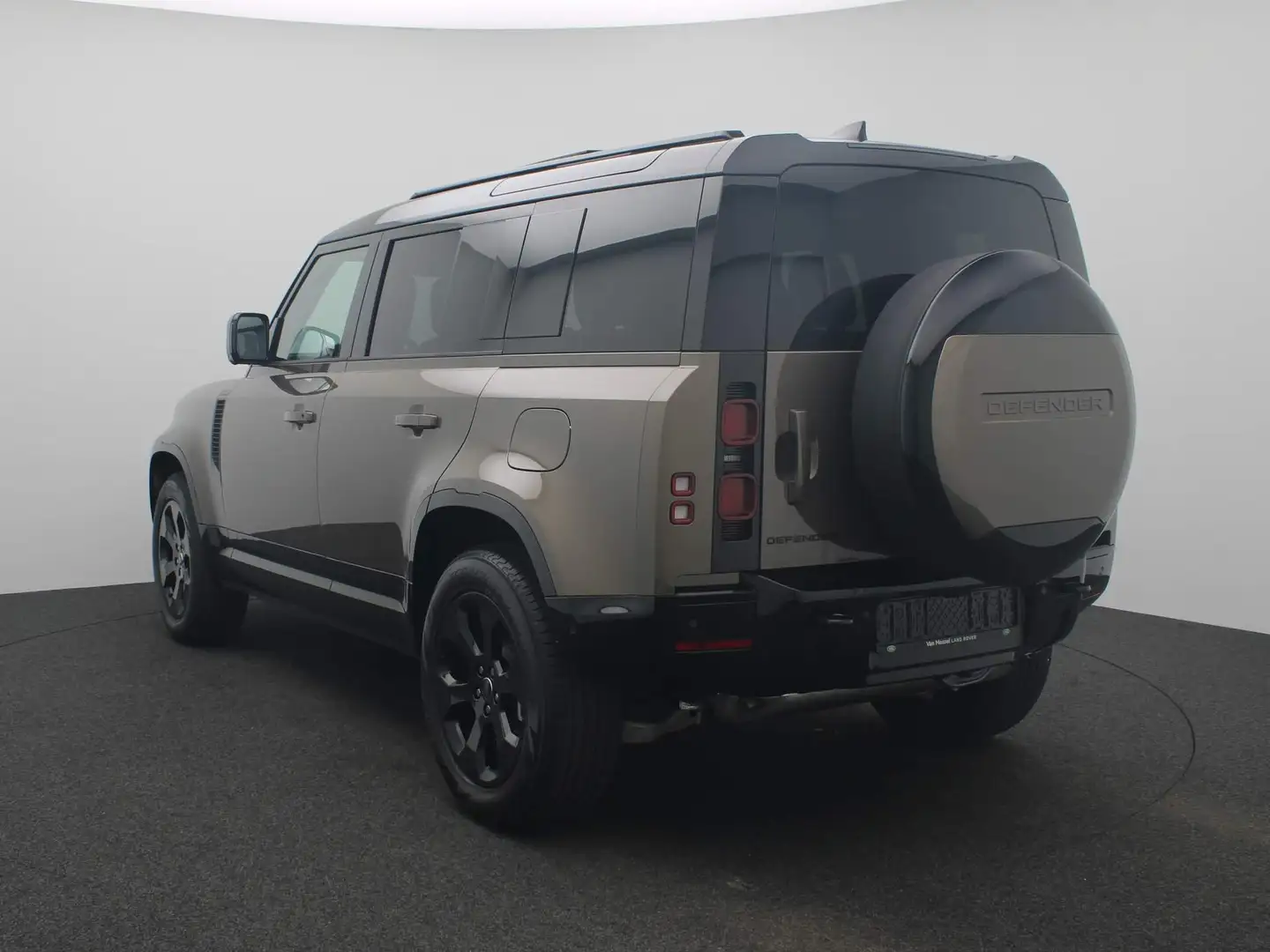 Land Rover Defender 110 P300e 110 X-Dynamic HSE | Cold Climate Pack | Bruin - 2