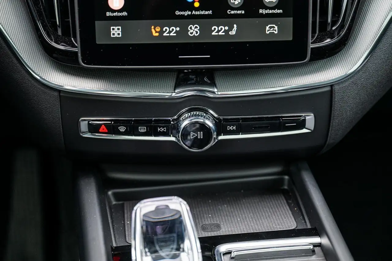 Volvo XC60 2026 — фото 14
