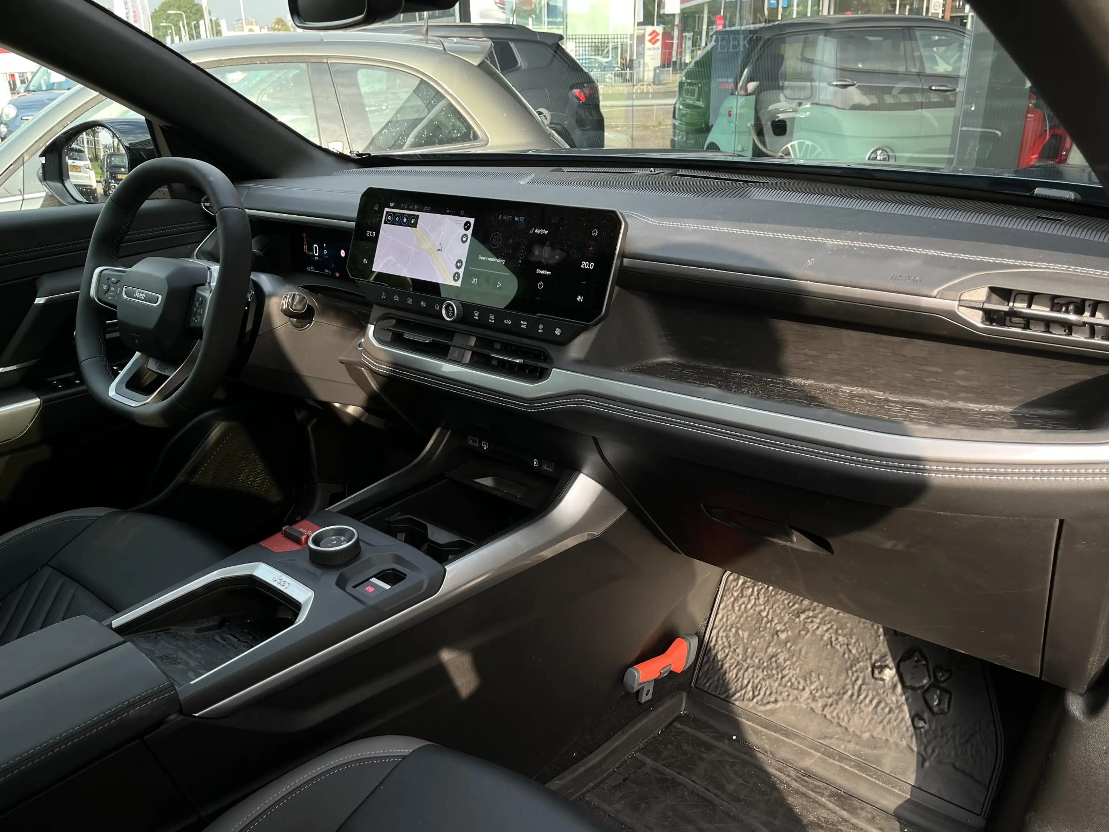 Jeep Compass Summit 74 kWh | Massage stoelen | Panorama schuifd — photo 11
