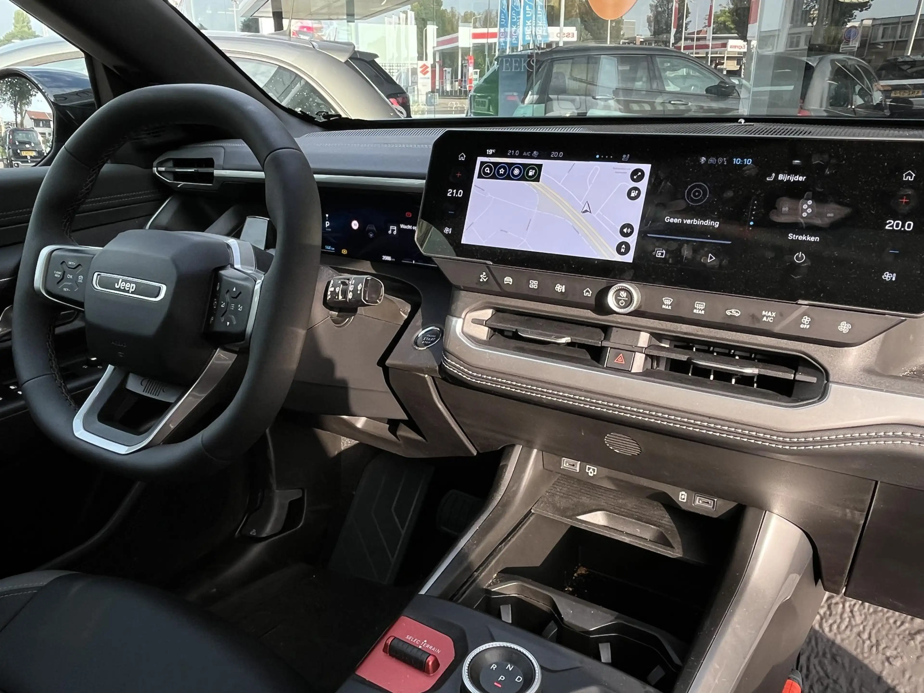 Jeep Compass Summit 74 kWh | Massage stoelen | Panorama schuifd — photo 21