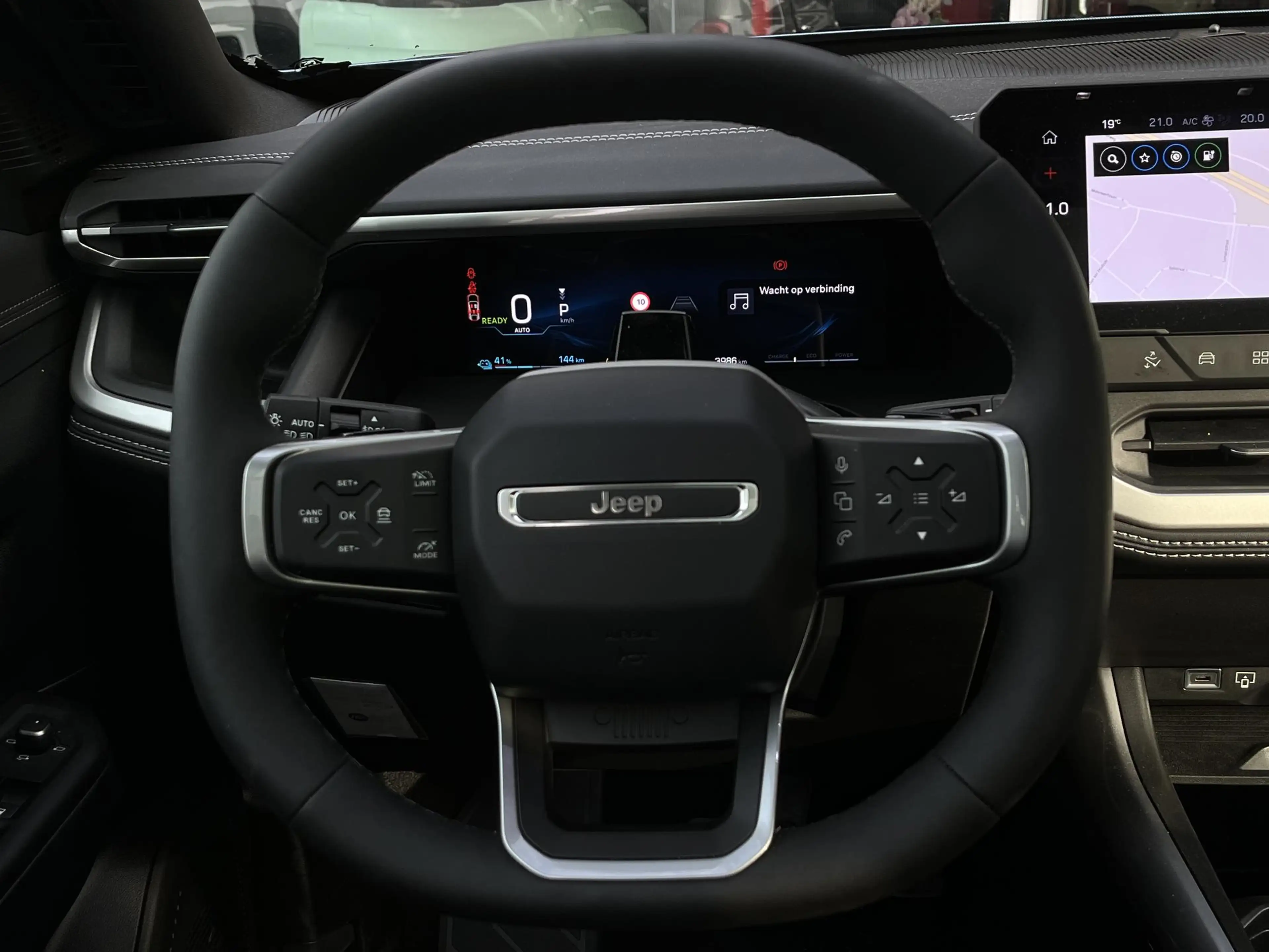 Jeep Compass Summit 74 kWh | Massage stoelen | Panorama schuifd — photo 18
