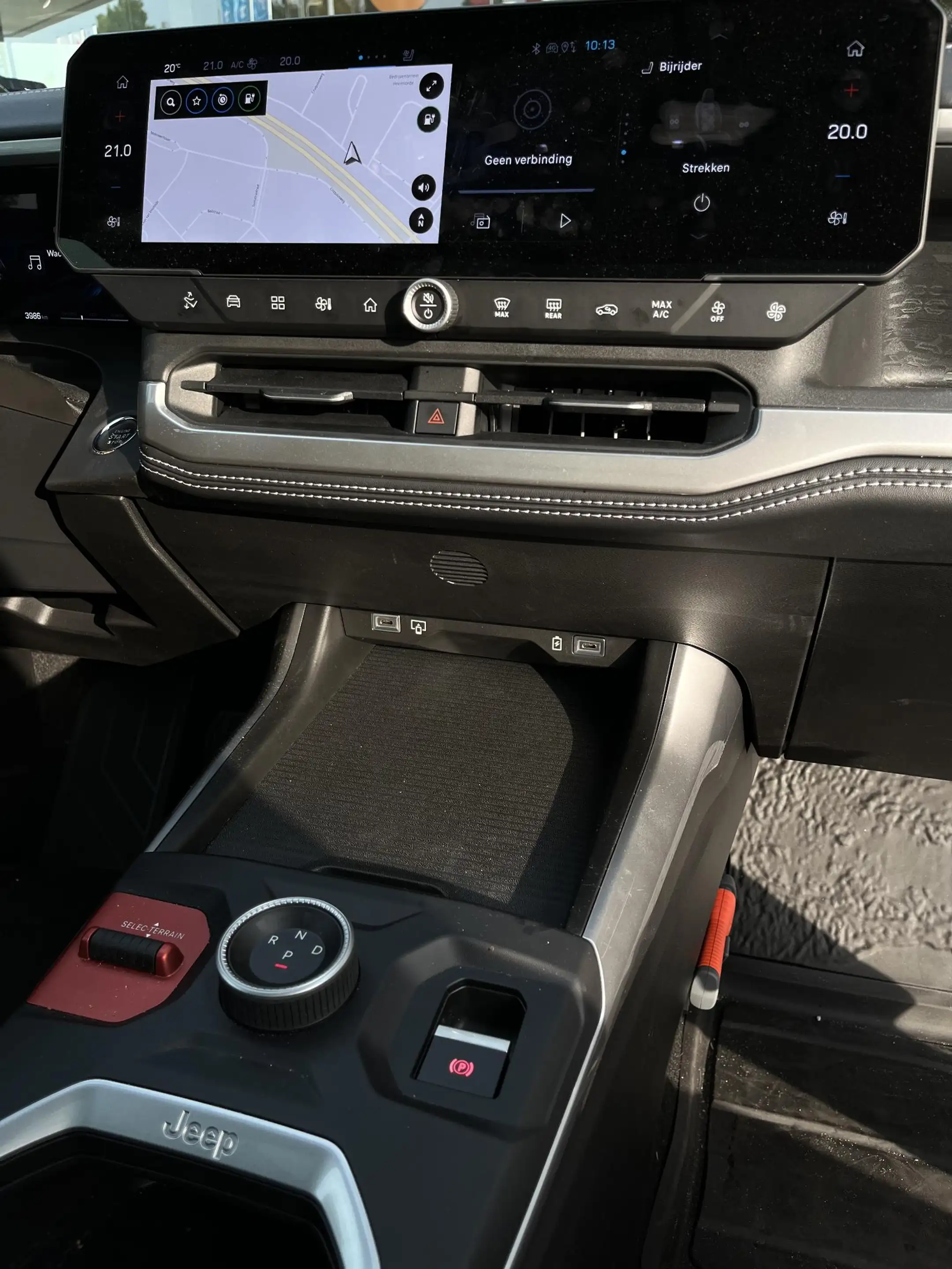 Jeep Compass Summit 74 kWh | Massage stoelen | Panorama schuifd — photo 22