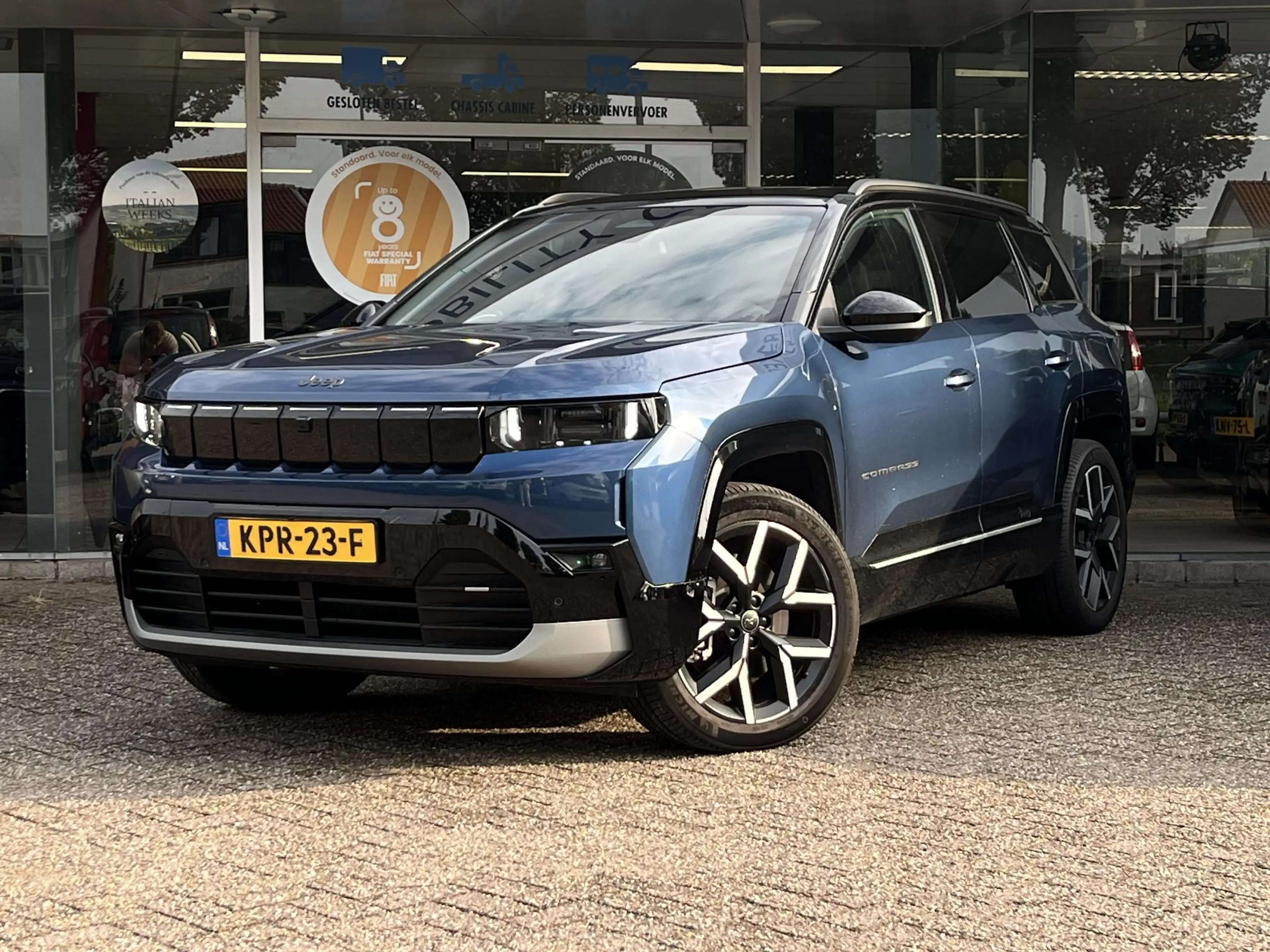 Jeep Compass Summit 74 kWh | Massage stoelen | Panorama schuifd — photo 6