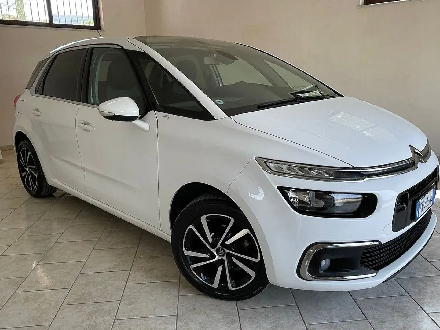 Citroen C4 Picasso 1.6 bluehdi Shine s Bianco - 1