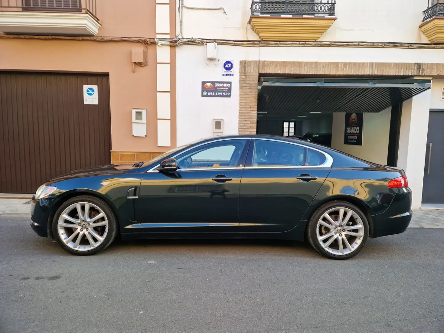 Jaguar XF 3.0 Diesel Premium Luxury Aut. Vert - 2