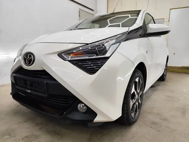 Toyota Aygo AYGO x-play Team D