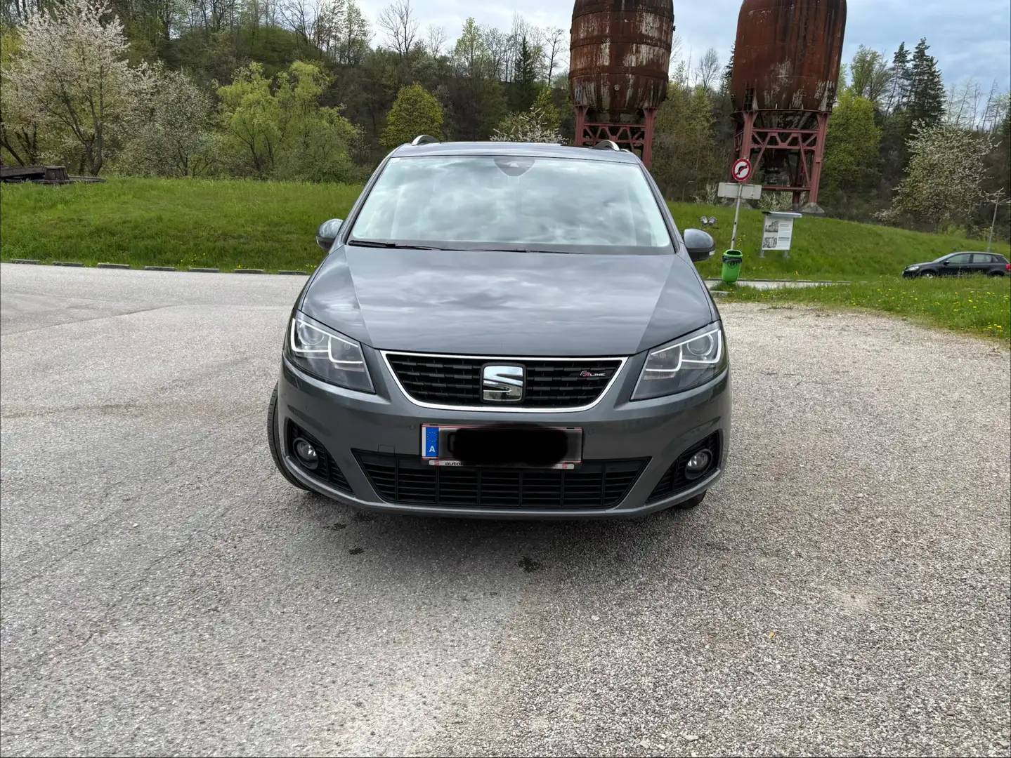 SEAT Alhambra Alhambra FR 1,4 TSI DSG FR Grau - 2