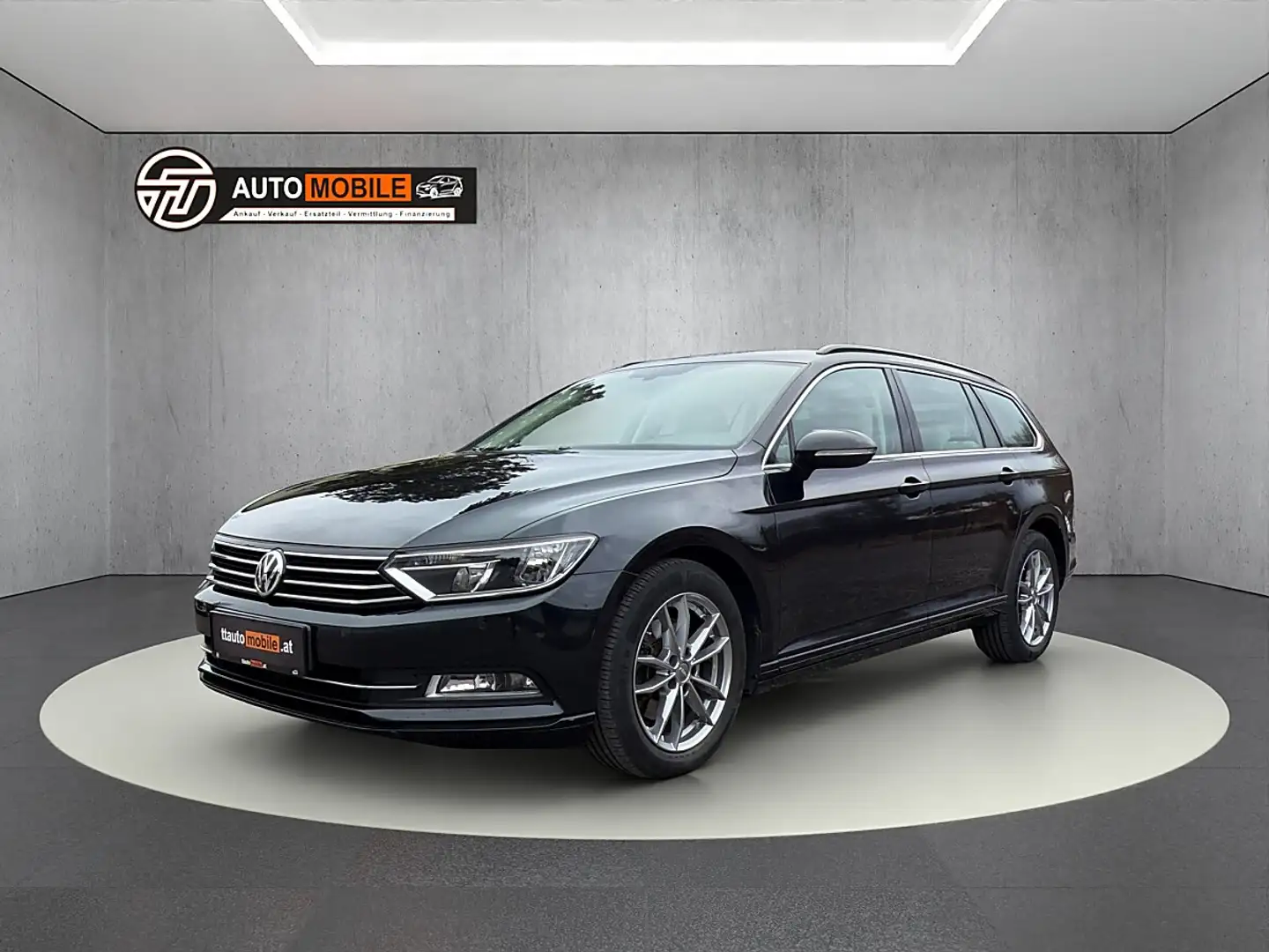 Volkswagen Passat Variant Comfortline 1,4 TSI ACT DSG Schwarz - 1