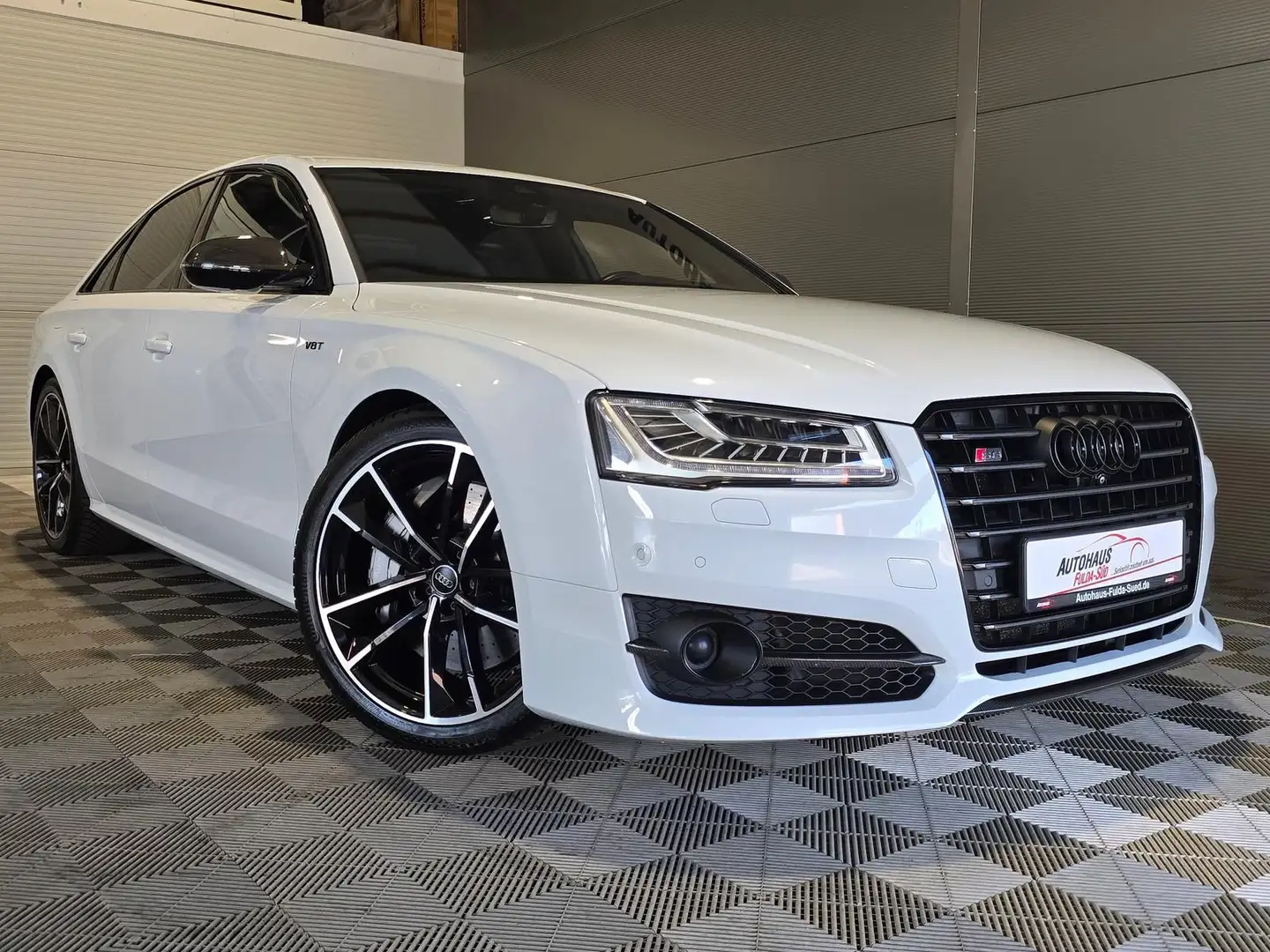 Audi S8 Plus 4.0 V8 TFSI Quattro°HUD°Matrix°Bose°360 Weiß - 1