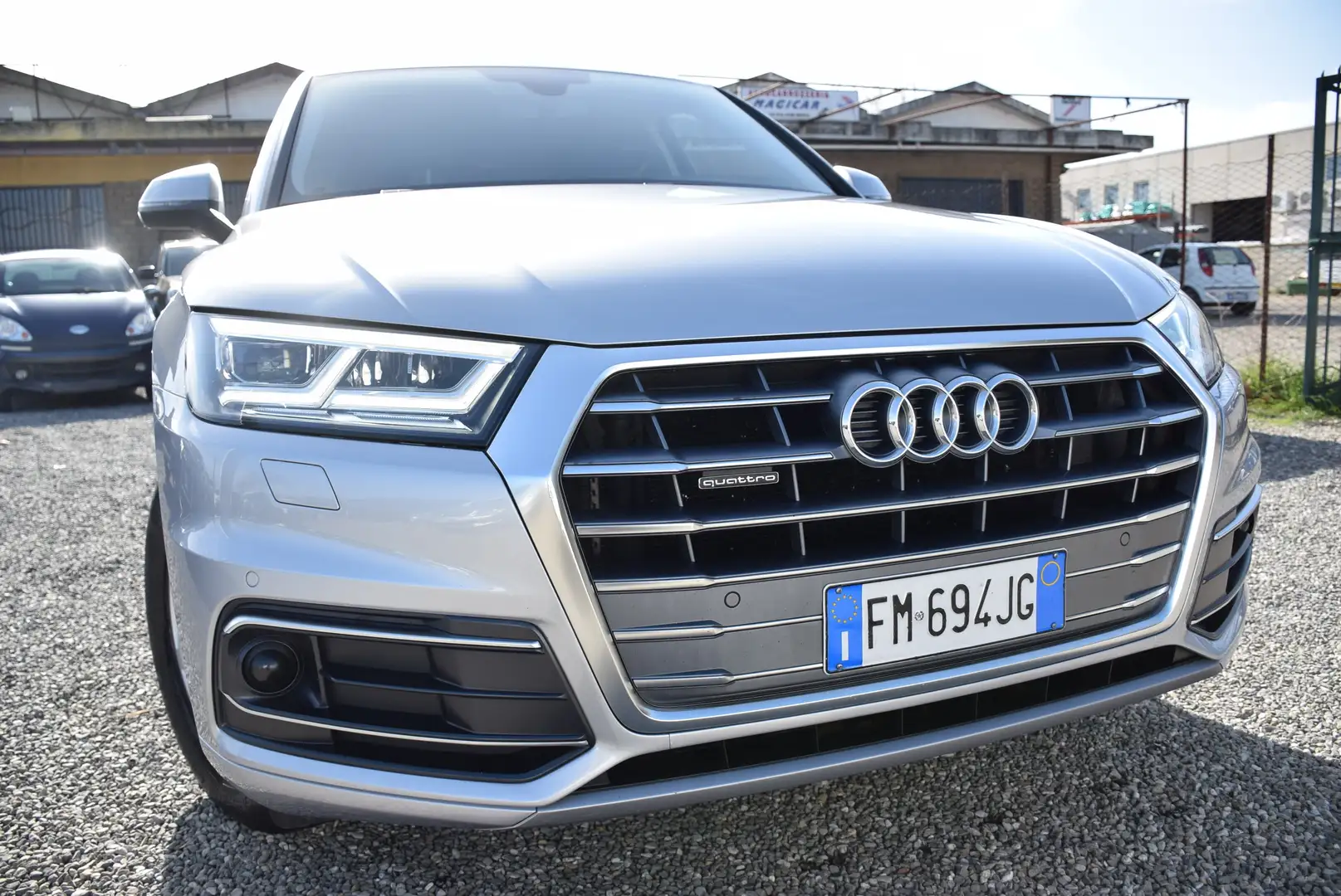 Audi Q5 4X4 2.0TDI QUATTRO S-TRONIC NAVI ADAS LED SENSORI Gris - 1