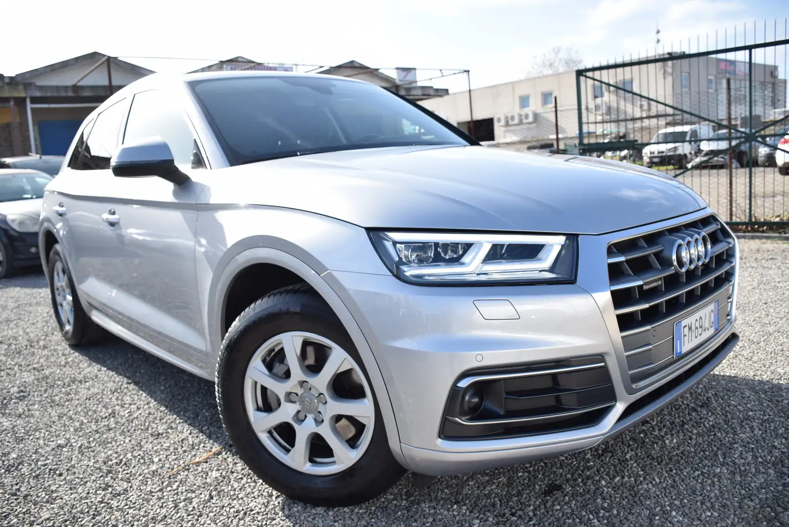 Audi Q5 4X4 2.0TDI QUATTRO S-TRONIC NAVI ADAS LED SENSORI Gris - 2