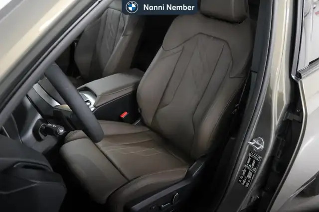 BMW X3 view 14