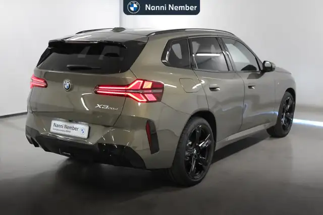 BMW X3 view 3