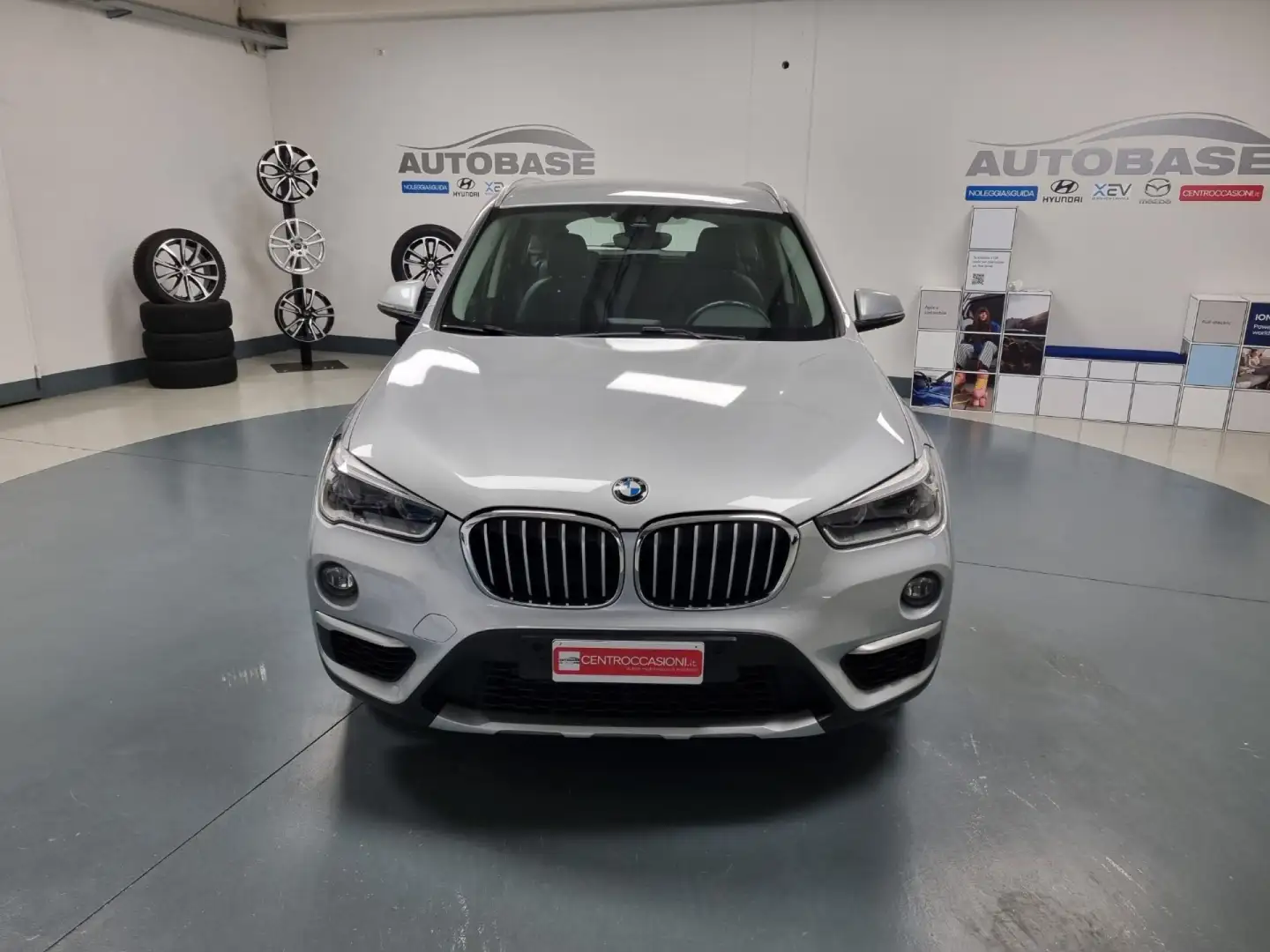 BMW X1 sDrive18d xLine + Cambio automatico Steptronic Argento - 2