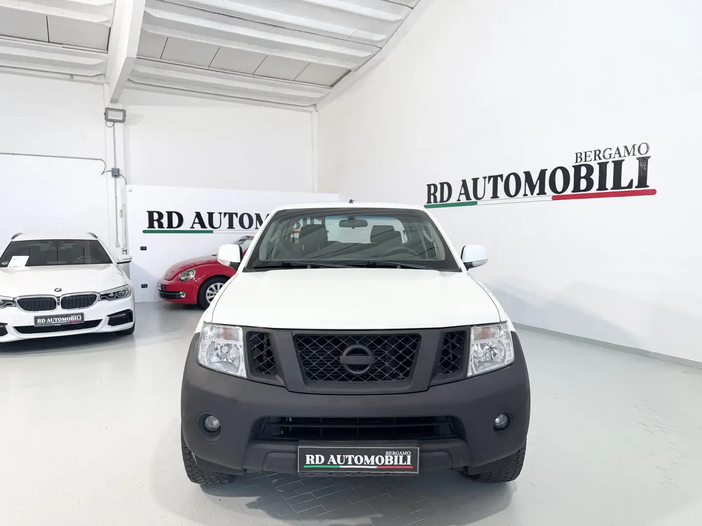 Nissan Navara Navara 2.5 dci d.cab Sport VERNICE RAPTOR Bianco - 2