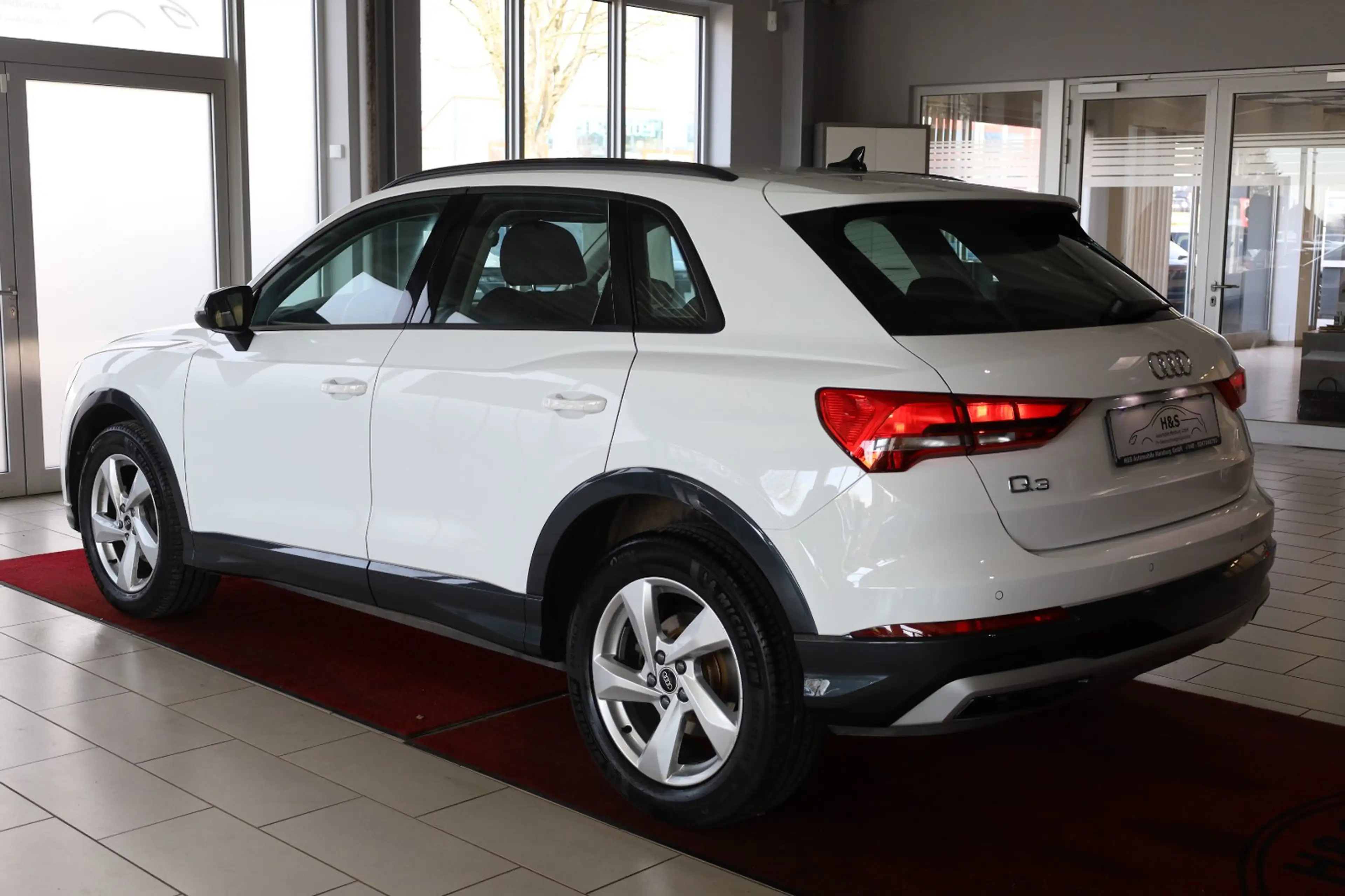Audi Q3 35 TFSI advanced LED*Carplay* — photo 3