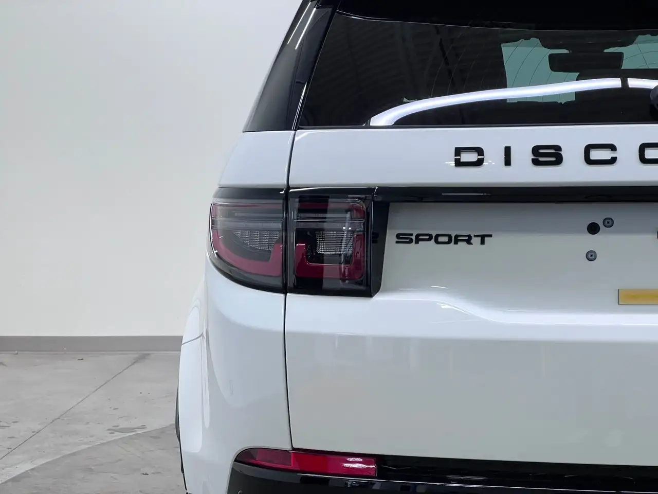 Land Rover Discovery Sport снимка Land Rover Discovery Sport