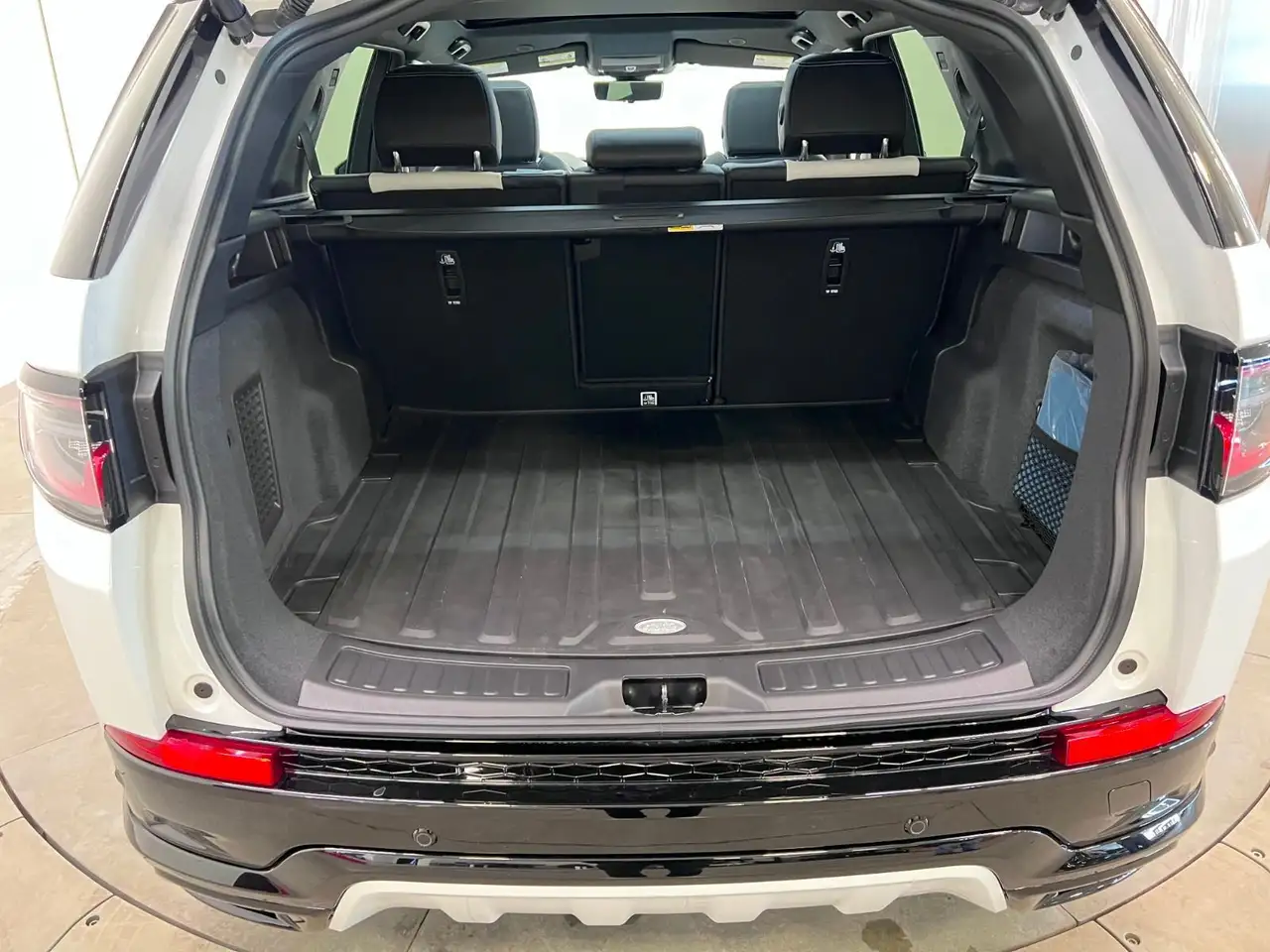 Land Rover Discovery Sport снимка Land Rover Discovery Sport