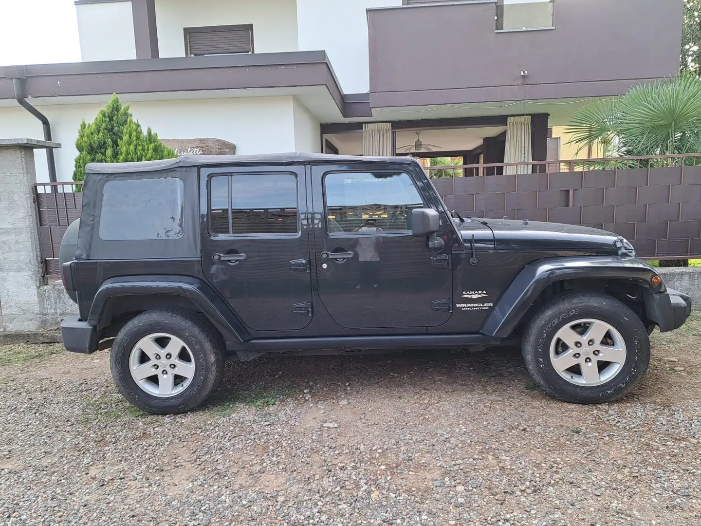 Jeep Wrangler Unlimited 2.8 crd Sahara auto - 1