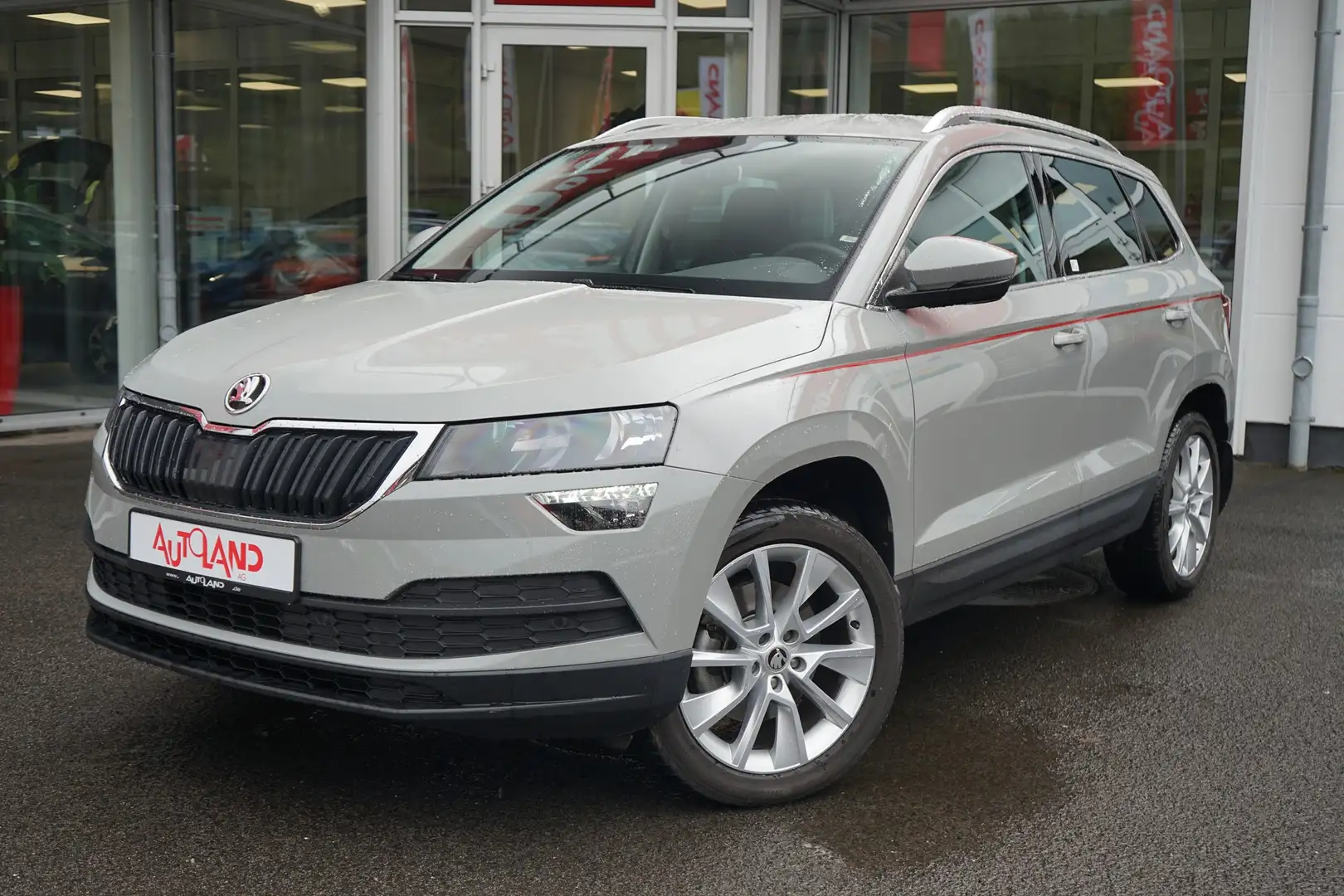 Skoda Karoq 1.0 Ambition DSG Kamera Tempomat Bluetooth Grau - 1