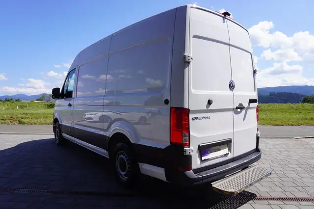 Volkswagen Crafter view 4