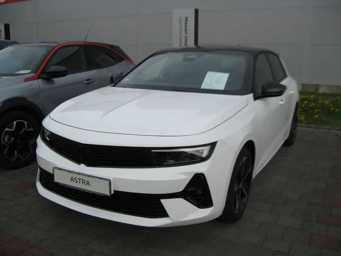 Opel Astra 1.2 Turbo GS Weiß - 1