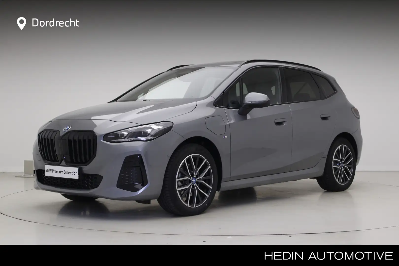 BMW 225 2-serie Active Tourer 225e xDrive M-Sport | 18" | Grijs - 1