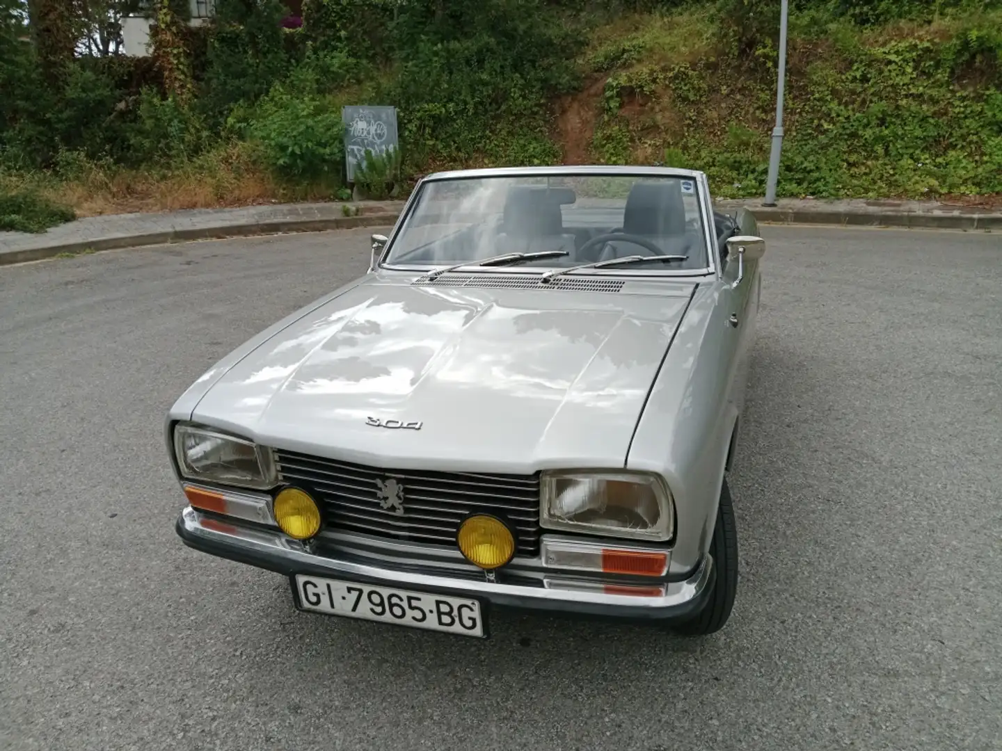 Peugeot PEUGEOT 304 Cabrio Descapotable  Manual de 2 Puert Argent - 2