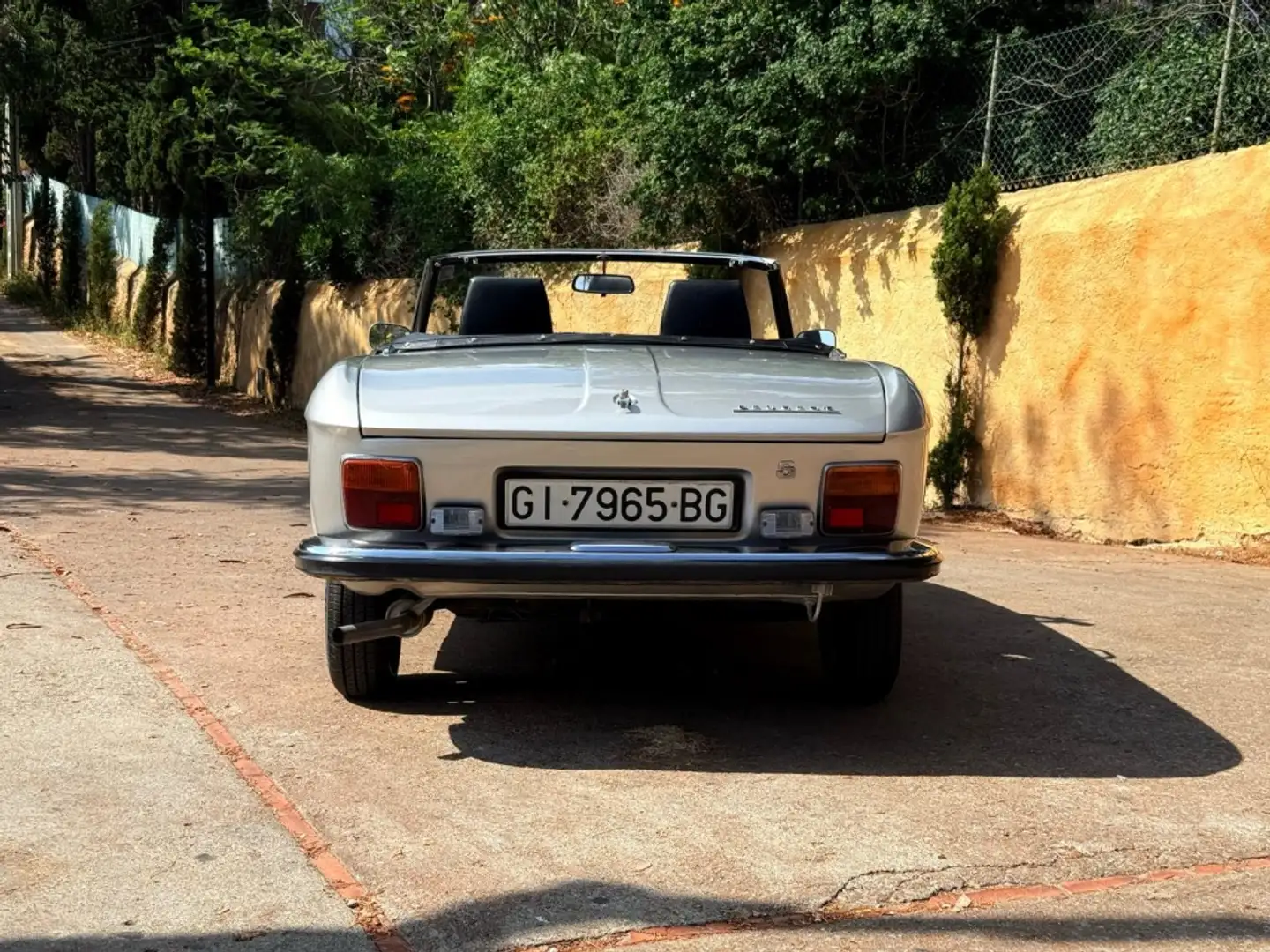 Peugeot PEUGEOT 304 Cabrio Descapotable  Manual de 2 Puert Stříbrná - 2
