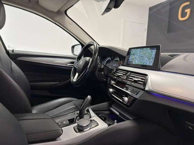 BMW 520 — photo 13