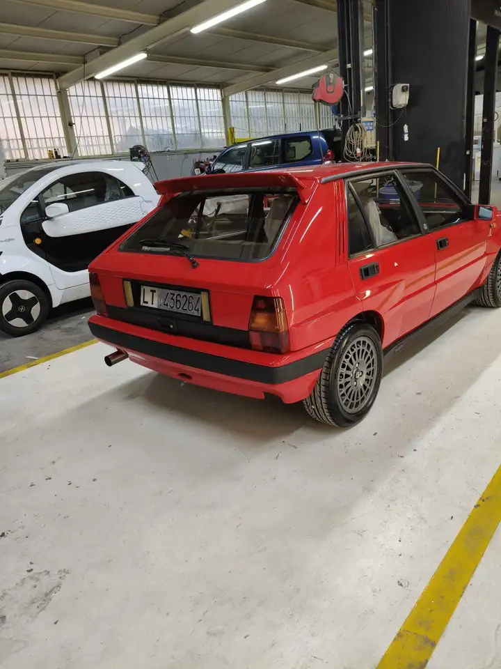Lancia Delta 2.0 16v HF Integrale, foto 2