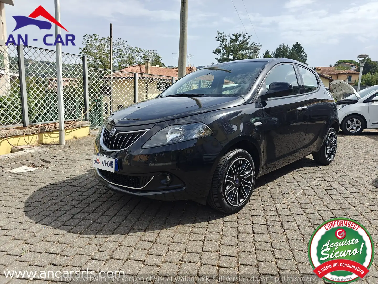 Lancia Ypsilon 1.0 hybrid Gold Car&Play - Ruotino - Perfetta Nero - 1