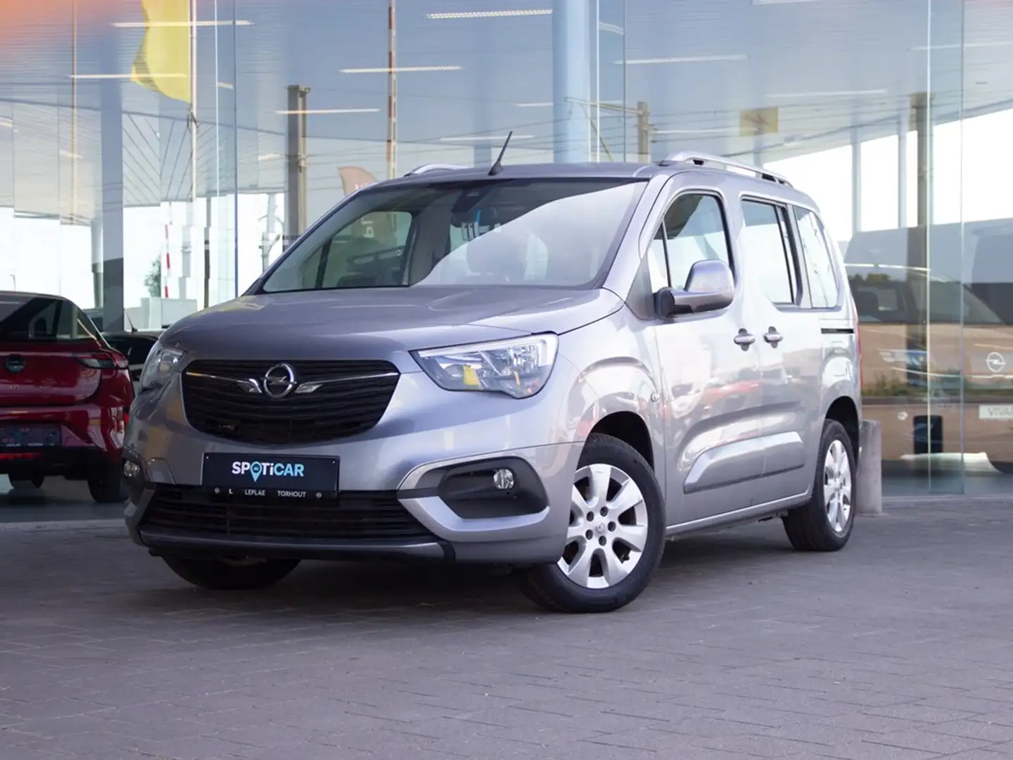 Opel Combo Life EDITION 1.2T 110PK |CARPLAY|CAMERA| Gris - 1