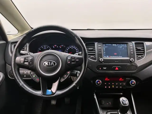 Kia Carens view 12