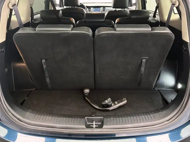 Kia Carens view 25