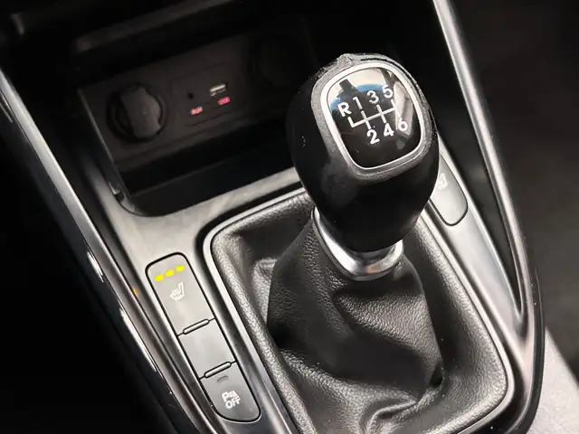 Kia Carens view 18