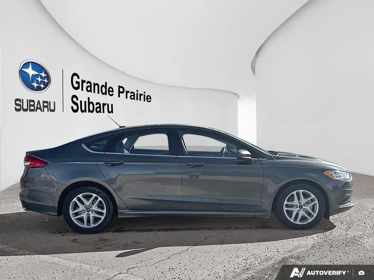 Ford Fusion снимка Ford Fusion