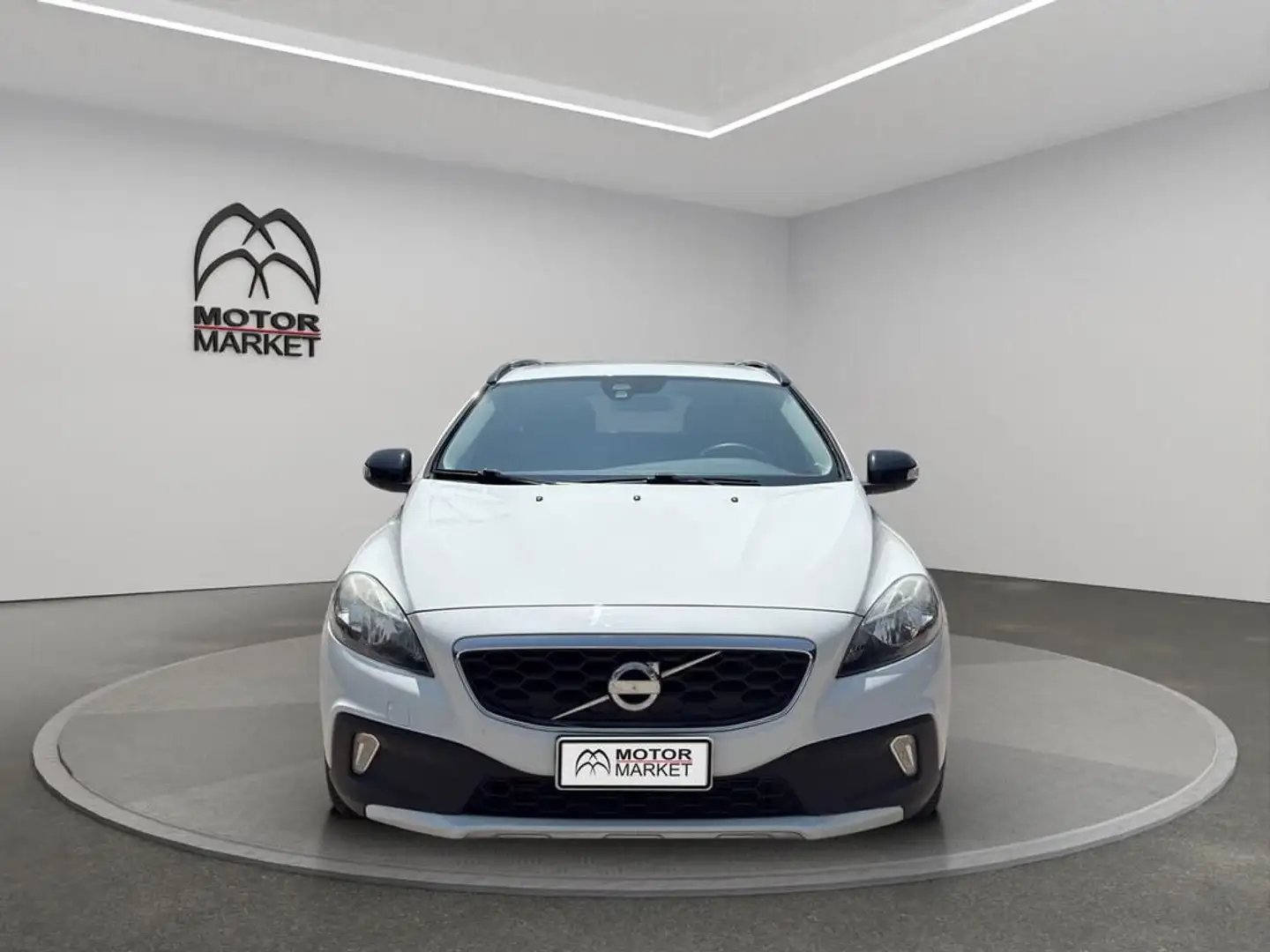 Volvo V40 Cross Country 1.6 D2 Kinetic powershift Bianco - 2